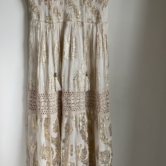 Me 2 Magic Maxi Dress Small Metallic Embroidered Gold  Boho Holiday Party - Picture 2 of 16